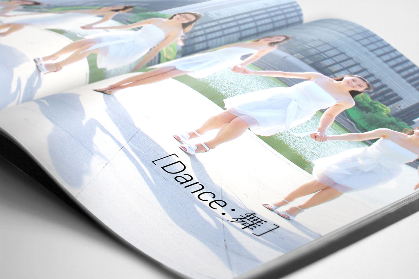 大學(xué)畢業(yè)紀(jì)念冊設(shè)計，畢業(yè)紀(jì)念冊設(shè)計公司