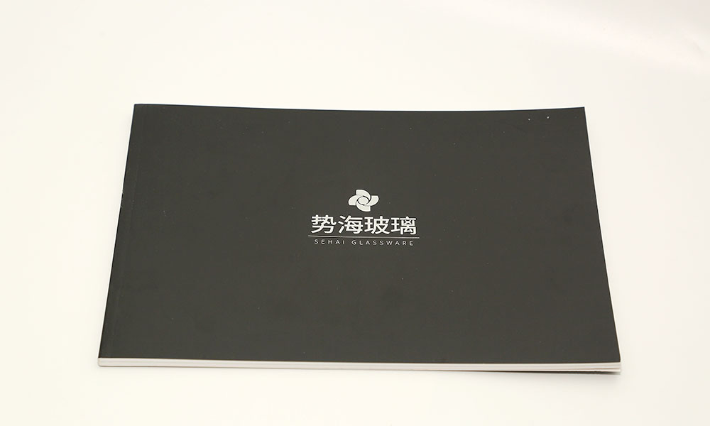 做一份畫冊設(shè)計(jì)會(huì)不會(huì)？